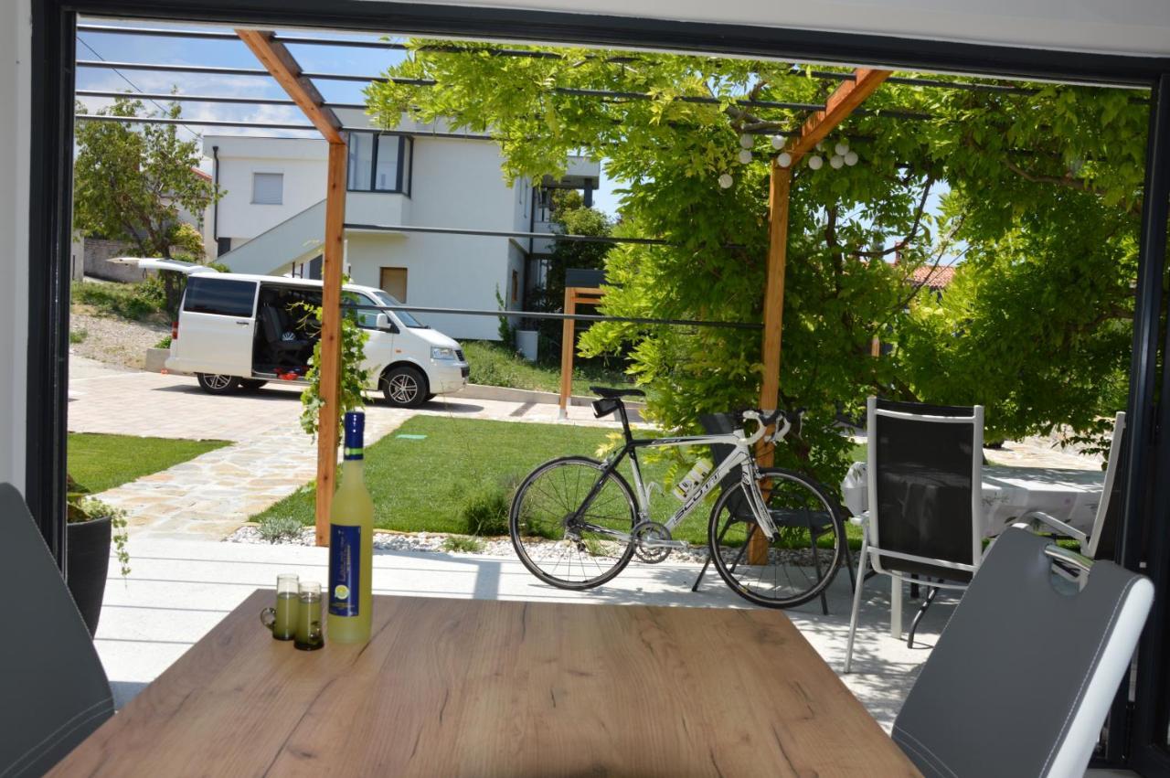 Casa Miranda - Family Comfort In A Quiet Area, Near The Sea, With Bbq And Free Parking Zgornje Skofije Екстер'єр фото