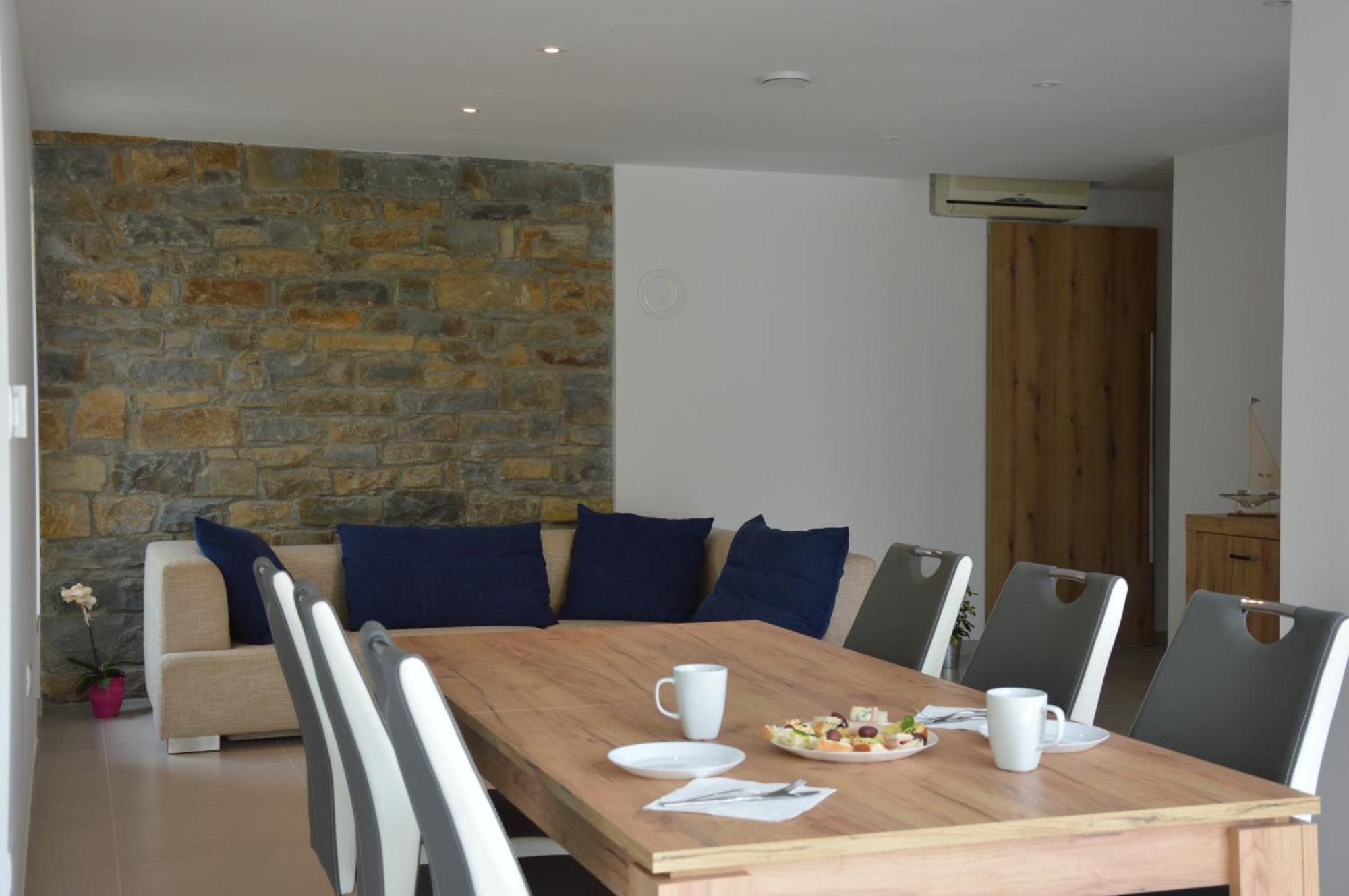 Casa Miranda - Family Comfort In A Quiet Area, Near The Sea, With Bbq And Free Parking Zgornje Skofije Екстер'єр фото